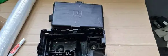 Chrysler Pacifica Fuse box set 63513678 REV001 68239267AC