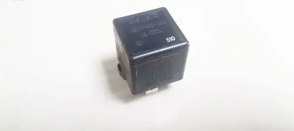 Mitsubishi Space Star Other relay mb953381 v23134-b52-x240