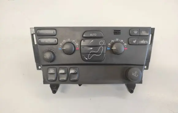 Volvo XC70 Climate control unit 30746022 06W27E04 SN31545703
