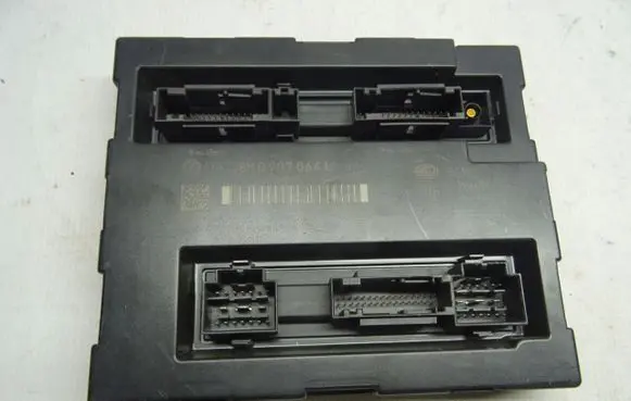 Audi A5 8T 8F BSM Control unit 8K0907064L