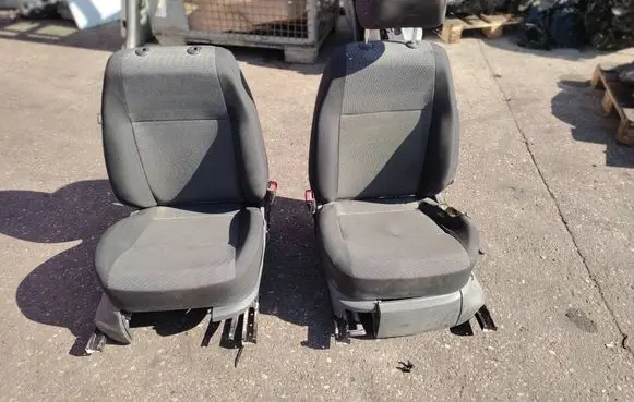 Seat set