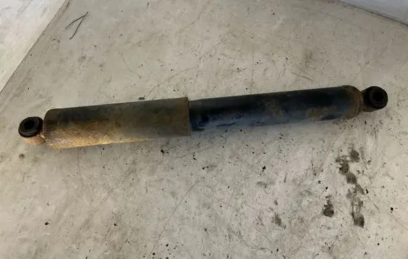 Nissan Navara D22 Rear shock absorber/damper