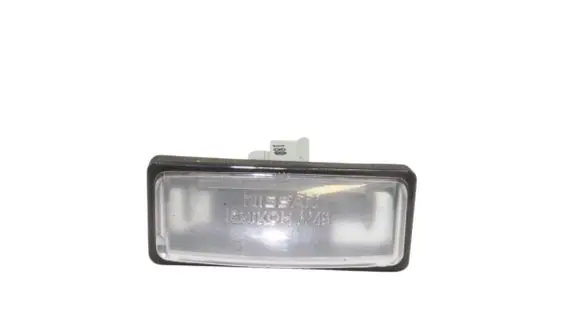 Nissan Juke II F16 Number plate light