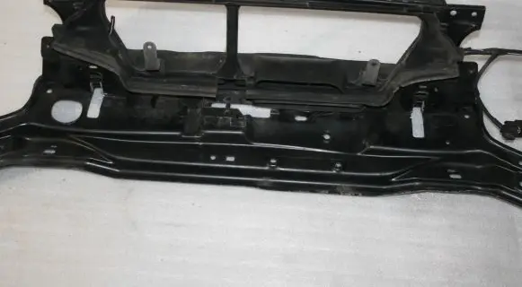 Volvo V70 Top upper radiator support slam panel