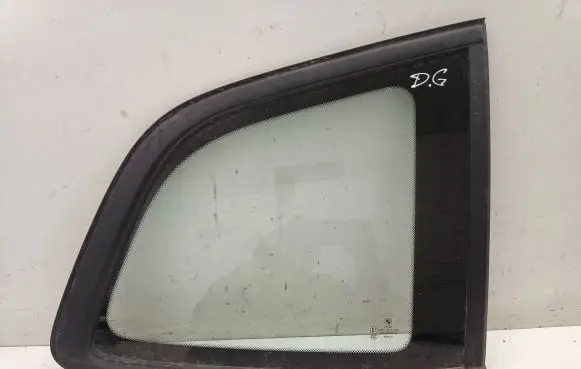 BMW 2 F46 Rear side window 43R001734