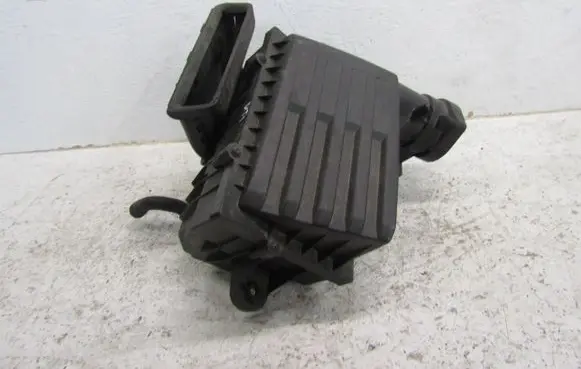Volkswagen Golf VII Air filter box 5Q0129601AC
