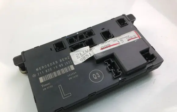 Mercedes-Benz E W211 Other control units/modules 2118201585