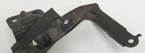 Nissan Qashqai ABS pump bracket 