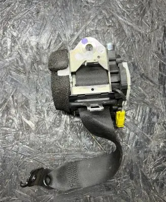 Iveco Daily 45 - 49.10 Front seatbelt 071723020 34056829 95011