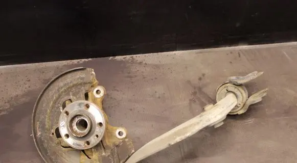 Volvo V60 Front wheel hub