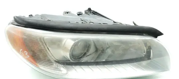 Volvo XC70 Headlight/headlamp 31214350
