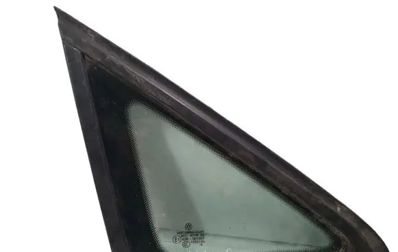 Volkswagen Caddy Front triangle window/glass E000184 M23100S2