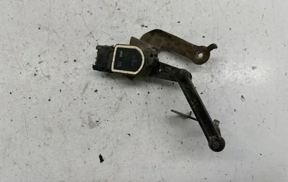 BMW 3 E90 E91 Headlight/headlamp level sensor 6778813