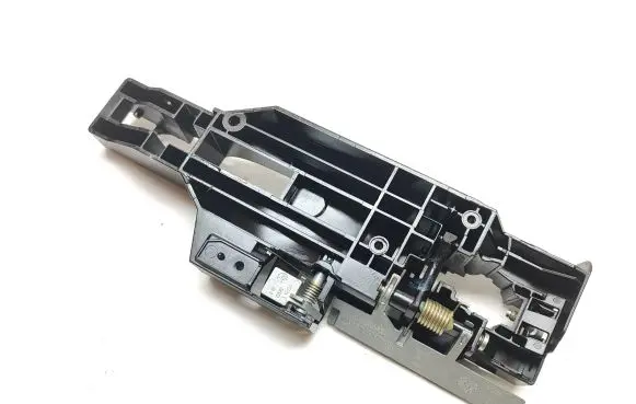 Rear door exterior handle/bracket