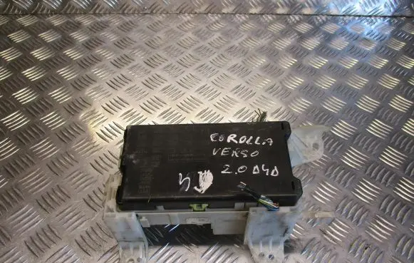 Toyota Corolla Verso E121 Fuse box set