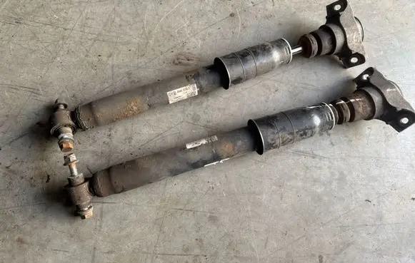 Rear shock absorber/damper