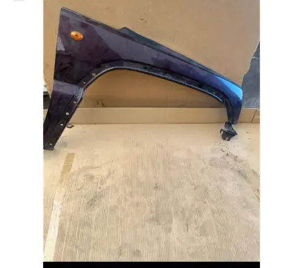 Jeep Cherokee III KJ Fender