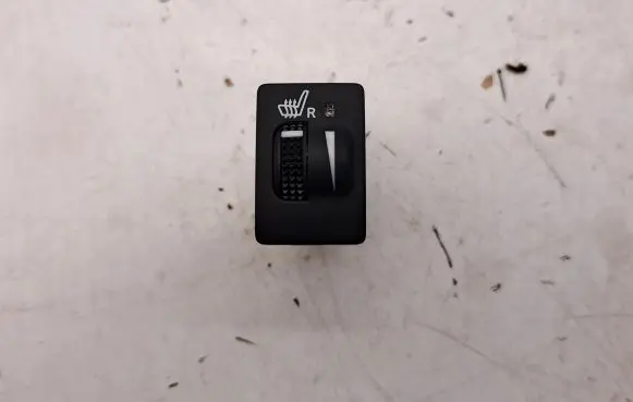 Toyota Avensis T270 Seat heating switch 453485 8475105050