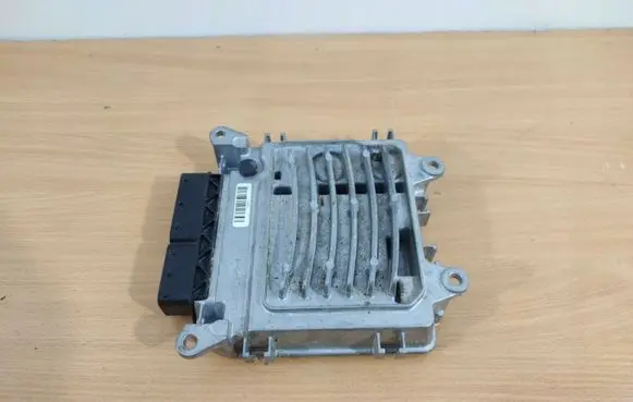 Mercedes-Benz E W212 Engine control unit/module A6519005901