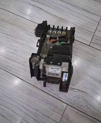 Citroen C4 Grand Picasso Battery control module 9666527580