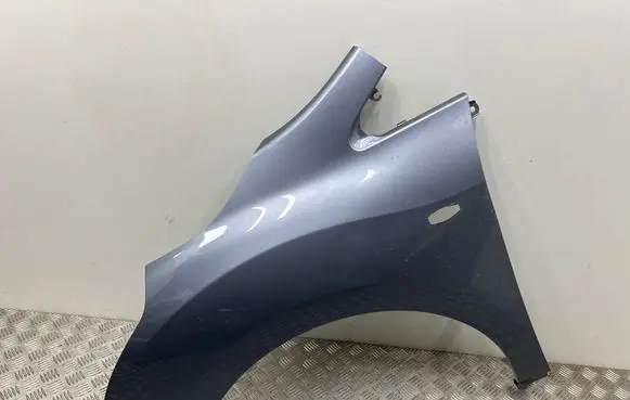 Toyota Verso Fender 