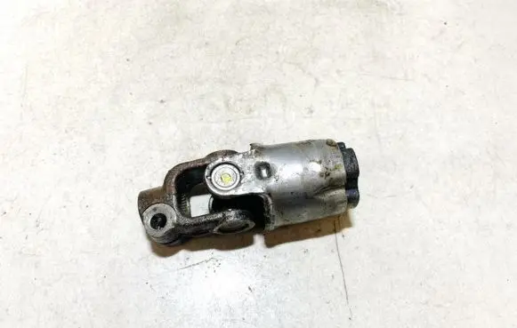 Toyota RAV 4 (XA20) Steering column universal joint