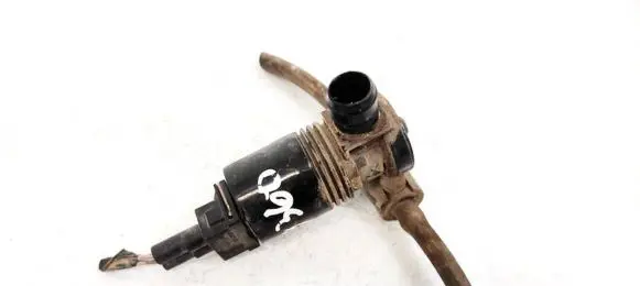 Opel Omega B1 Windscreen/windshield washer pump 070404B 30099