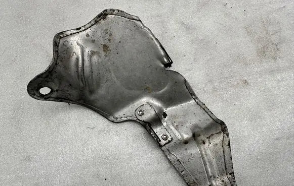 Mercedes-Benz GL X166 Heat shield in engine bay A1662411834
