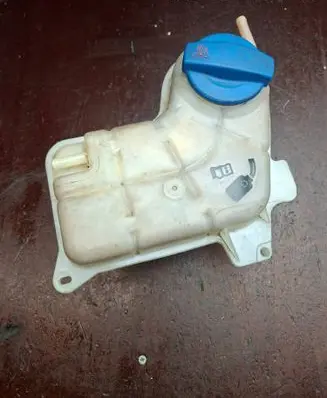 Audi A6 S6 C5 4B Coolant expansion tank/reservoir 8E0121403C