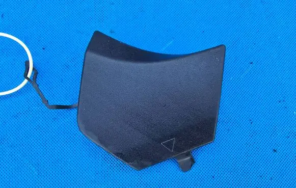 BMW X3 G01 Front tow hook cap/cover 7399897