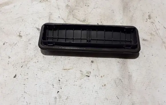 Audi A1 Fender grill 6X0819465D