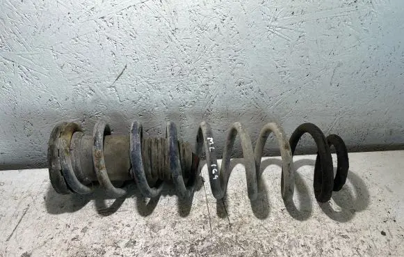 Mercedes-Benz ML W164 Rear coil spring