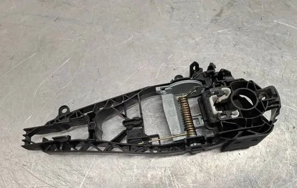 BMW X5 F15 Rear door exterior handle/bracket 7381874 7401212