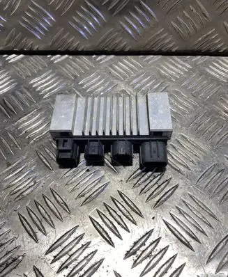 Subaru Outback (BS) Glow plug pre-heat relay 22010AA010