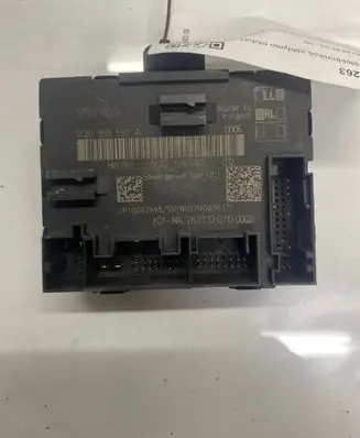 Audi A3 S3 8V Door control unit/module 5Q0959592A 5Q0959592