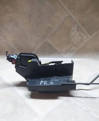Hyundai Terracan Front door lock