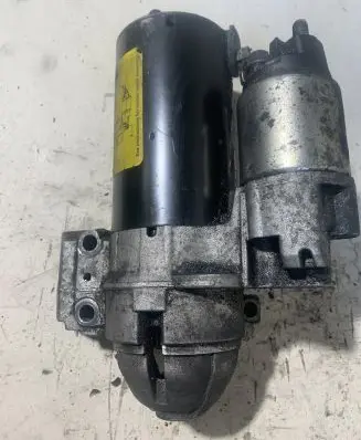 BMW 5 F10 F11 Starter motor 7801203