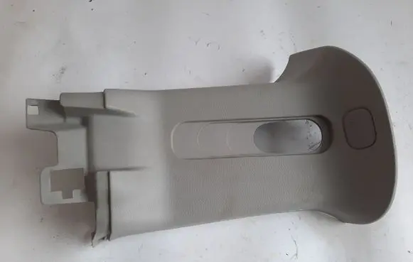 Volkswagen Routan (C) pillar trim 0ZR09ES3AG