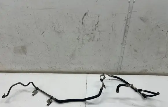 Maserati Ghibli Power steering hose/pipe/line 670004282 670004284