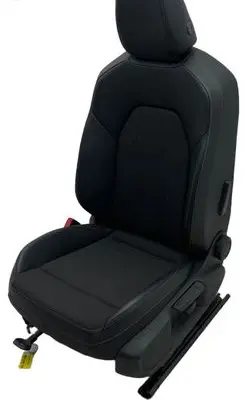 Cupra Leon Front double seat 5WA881105D