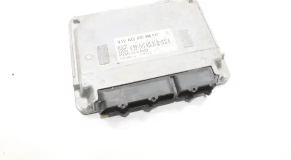 Volkswagen Polo V 6R Engine control unit/module 03D906023