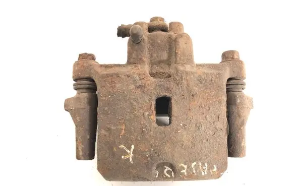 Mitsubishi Pajero Rear brake caliper