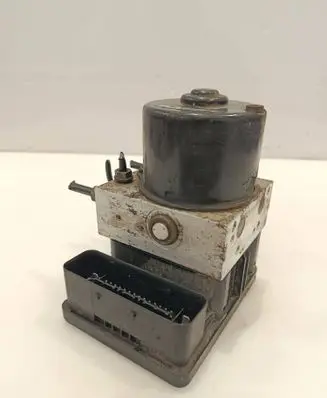 Volkswagen Golf V ABS Pump 1K0907379AC 00005305H0 10096003593