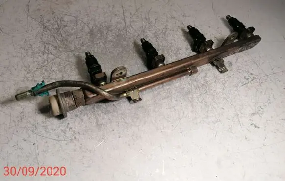 Honda CR-V Fuel main line pipe