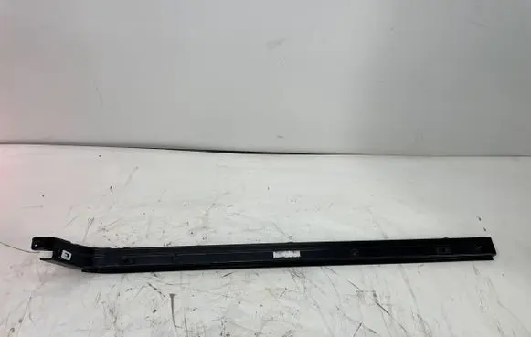 Renault Trafic III (X82) Sliding door bottom rail 