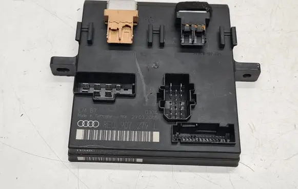 Audi A4 S4 B7 8E 8H Comfort/convenience module 8E0907279L
