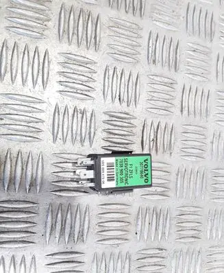 Volvo XC70 Other relay 30778640 7038900305