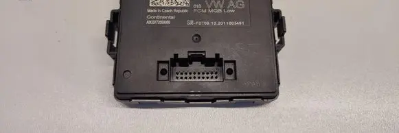 Volkswagen Tiguan Xenon control unit/module 3Q0907338G