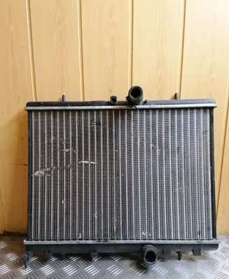 Citroen C4 I Coolant radiator