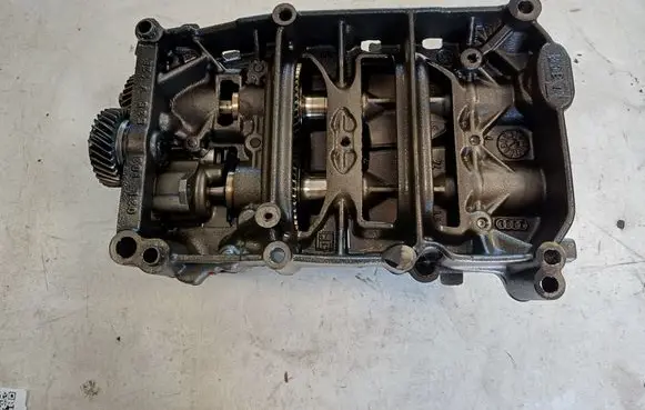 Volkswagen Sharan Oil pump 03L103295F 03L103535